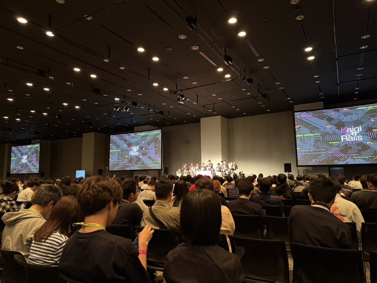 会場のホール